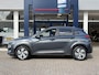 Hyundai Kona Electric EV Premium 64 kWh / NL-Auto / 204 PK / Warmtepomp / Apple-Carplay & Android-Auto / Stoelverwarming en -Verkoeling / Stuurverwarming / Adaptieve Cruise-Control / Elektr. Verstelbare-Stoelen / DAB Radio-Bluetooth / Navi / Dodehoek-Detectie / Climate-Control / PDC Camera-Achter / Keyless / 17'' LMV / ENZ.