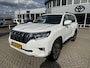 Toyota Land Cruiser 2.8 D-4D-F Professional Window Van Grijs kenteken zonder BPM, Nieuw geleverd NL, 1e eigenaar, slechts 22000km, Trekhaak, Off road pack