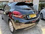 Peugeot 208 1.2 Signature Navi 4x Nw banden Distri VV