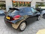 Peugeot 208 1.2 Signature Navi 4x Nw banden Distri VV