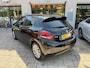 Peugeot 208 1.2 Signature Navi 4x Nw banden Distri VV