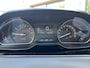 Peugeot 208 1.2 Signature Navi 4x Nw banden Distri VV