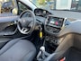 Peugeot 208 1.2 Signature Navi 4x Nw banden Distri VV