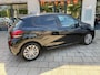 Peugeot 208 1.2 Signature Navi 4x Nw banden Distri VV