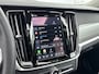 Volvo V90 B5 Ultimate Bright | 20" | 360 Camera | Head-Up | Harman Kardon | Elektr. verst. Stoelen | Panoramadak | Parkeerverwarming | Leder Dashboard