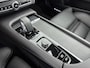 Volvo V90 B5 Ultimate Bright | 20" | 360 Camera | Head-Up | Harman Kardon | Elektr. verst. Stoelen | Panoramadak | Parkeerverwarming | Leder Dashboard
