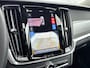 Volvo V90 B5 Ultimate Bright | 20" | 360 Camera | Head-Up | Harman Kardon | Elektr. verst. Stoelen | Panoramadak | Parkeerverwarming | Leder Dashboard