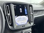 Volvo EX40 Single Motor Essential 70 kWh | 19" | Parkeercamera | Google | Carplay | Parkeerverwarming | Parkeersensoren | Cruise Control | Climate Control