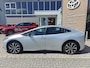 Toyota Prius 2.0 Plug-in Hybrid 220 PARK-SENSOREN KEYLESS STOEL/STUURVERW CAMERA APPLE/ANDROID DAB+ LM-VELGEN AD-CRUISE
