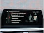 BMW 5-Serie Touring M550d xDrive | Pano - Trekhaak - HUD
