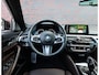 BMW 5-Serie Touring M550d xDrive | Pano - Trekhaak - HUD