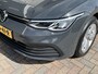 Volkswagen Golf Variant 1.0 eTSI Life / AUTOMAAT/ PARK.SENSOREN V+A/ CAMERA/ STUUR+STOELVERWARM./ APP-CONNECT/ ACC/ DIGITAL DASH/ KEYLESS/ DAB/ CLIMA