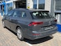 Volkswagen Golf Variant 1.0 eTSI Life / AUTOMAAT/ PARK.SENSOREN V+A/ CAMERA/ STUUR+STOELVERWARM./ APP-CONNECT/ ACC/ DIGITAL DASH/ KEYLESS/ DAB/ CLIMA