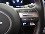 Hyundai Kona Electric N Line 65.4 kWh | SOH 98% | Widescreen | Ele.verstelbare stoelen + geheugen | Navigatie | Camera | DAB | Apple CarPlay/Android Auto | Stuur/stoelverwarming | Stoelkoeling | Adaptieve Cruise Control | Bose Audio | Ele. kofferdeksel |
