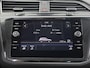 Volkswagen Tiguan 1.4 TSI ACT Highline R-Line | Trekhaak | Panoramadak | Sportstoelen | Virtual Cockpit | Navigatie | Parkeercamera | DAB | Apple Carplay/Android Auto | Stoelverwarming | Cruise Control Adaptief |