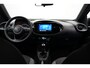 Toyota Aygo X 1.0 VVT-i MT Play Dealeronderh. / Smartphone Integratie / DAB radio / Achteruitrijcamera / Keyless Entry / Climate