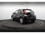 Toyota Aygo X 1.0 VVT-i MT Play Dealeronderh. / Smartphone Integratie / DAB radio / Achteruitrijcamera / Keyless Entry / Climate