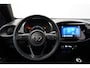 Toyota Aygo X 1.0 VVT-i MT Play Dealeronderh. / Smartphone Integratie / DAB radio / Achteruitrijcamera / Keyless Entry / Climate