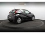 Toyota Aygo X 1.0 VVT-i MT Play Dealeronderh. / Smartphone Integratie / DAB radio / Achteruitrijcamera / Keyless Entry / Climate