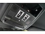 Land Rover Defender 110 2.0 P400e 110 X-Dynamic SE Dealer onderh. / 1ste eigenaar / Black Pack / Trekhaak / Pano dak / Elek. stoelen / Privacy glass / stoel verw.- verwarming /