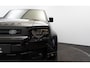 Land Rover Defender 110 2.0 P400e 110 X-Dynamic SE Dealer onderh. / 1ste eigenaar / Black Pack / Trekhaak / Pano dak / Elek. stoelen / Privacy glass / stoel verw.- verwarming /