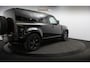 Land Rover Defender 110 2.0 P400e 110 X-Dynamic SE Dealer onderh. / 1ste eigenaar / Black Pack / Trekhaak / Pano dak / Elek. stoelen / Privacy glass / stoel verw.- verwarming /