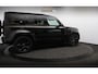 Land Rover Defender 110 2.0 P400e 110 X-Dynamic SE Dealer onderh. / 1ste eigenaar / Black Pack / Trekhaak / Pano dak / Elek. stoelen / Privacy glass / stoel verw.- verwarming /