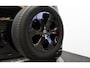 Land Rover Defender 110 2.0 P400e 110 X-Dynamic SE Dealer onderh. / 1ste eigenaar / Black Pack / Trekhaak / Pano dak / Elek. stoelen / Privacy glass / stoel verw.- verwarming /