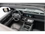 Land Rover Defender 110 2.0 P400e 110 X-Dynamic SE Dealer onderh. / 1ste eigenaar / Black Pack / Trekhaak / Pano dak / Elek. stoelen / Privacy glass / stoel verw.- verwarming /