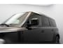 Land Rover Defender 110 2.0 P400e 110 X-Dynamic SE Dealer onderh. / 1ste eigenaar / Black Pack / Trekhaak / Pano dak / Elek. stoelen / Privacy glass / stoel verw.- verwarming /