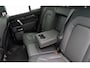 Land Rover Defender 110 2.0 P400e 110 X-Dynamic SE Dealer onderh. / 1ste eigenaar / Black Pack / Trekhaak / Pano dak / Elek. stoelen / Privacy glass / stoel verw.- verwarming /