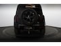 Land Rover Defender 110 2.0 P400e 110 X-Dynamic SE Dealer onderh. / 1ste eigenaar / Black Pack / Trekhaak / Pano dak / Elek. stoelen / Privacy glass / stoel verw.- verwarming /
