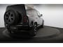 Land Rover Defender 110 2.0 P400e 110 X-Dynamic SE Dealer onderh. / 1ste eigenaar / Black Pack / Trekhaak / Pano dak / Elek. stoelen / Privacy glass / stoel verw.- verwarming /