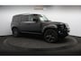 Land Rover Defender 110 2.0 P400e 110 X-Dynamic SE Dealer onderh. / 1ste eigenaar / Black Pack / Trekhaak / Pano dak / Elek. stoelen / Privacy glass / stoel verw.- verwarming /