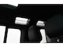 Land Rover Defender 110 2.0 P400e 110 X-Dynamic SE Dealer onderh. / 1ste eigenaar / Black Pack / Trekhaak / Pano dak / Elek. stoelen / Privacy glass / stoel verw.- verwarming /
