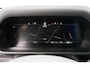 Land Rover Defender 110 2.0 P400e 110 X-Dynamic SE Dealer onderh. / 1ste eigenaar / Black Pack / Trekhaak / Pano dak / Elek. stoelen / Privacy glass / stoel verw.- verwarming /