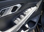 BMW 3-Serie 318i Executive Edition Orig. NL / M-Sport / HiFi / BTW / Keyless / Camera / Panorama dak / Laser / Leder /