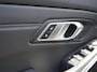 BMW 3-Serie 318i Executive Edition Orig. NL / M-Sport / HiFi / BTW / Keyless / Camera / Panorama dak / Laser / Leder /
