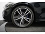 BMW 3-Serie 318i Executive Edition Orig. NL / M-Sport / HiFi / BTW / Keyless / Camera / Panorama dak / Laser / Leder /