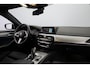 BMW 5-Serie Touring 520i High Executive M-Sport M-Sport / Sport onderstel / Camera / 19'' LM velgen / Alcantara / Adap. LED / Shadow Line