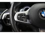 BMW 5-Serie Touring 520i High Executive M-Sport M-Sport / Sport onderstel / Camera / 19'' LM velgen / Alcantara / Adap. LED / Shadow Line