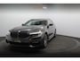 BMW 5-Serie Touring 520i High Executive M-Sport M-Sport / Sport onderstel / Camera / 19'' LM velgen / Alcantara / Adap. LED / Shadow Line