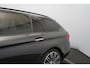 BMW 5-Serie Touring 520i High Executive M-Sport M-Sport / Sport onderstel / Camera / 19'' LM velgen / Alcantara / Adap. LED / Shadow Line
