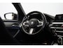 BMW 5-Serie Touring 520i High Executive M-Sport M-Sport / Sport onderstel / Camera / 19'' LM velgen / Alcantara / Adap. LED / Shadow Line