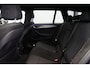 BMW 5-Serie Touring 520i High Executive M-Sport M-Sport / Sport onderstel / Camera / 19'' LM velgen / Alcantara / Adap. LED / Shadow Line
