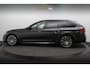 BMW 5-Serie Touring 520i High Executive M-Sport M-Sport / Sport onderstel / Camera / 19'' LM velgen / Alcantara / Adap. LED / Shadow Line
