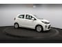 Kia Picanto 1.0 MPi DynamicLine Orig.NL / Camera / LM velgen / NAV / Carplay / Airco