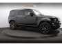 Land Rover Defender 110 2.0 P300e 110 X-Dynamic SE Dealeronderh. / 5 jaar garantie / Trekhaak / Panoramadak / Winterpakket / 20 inch / Stoelventilatie / Black Pack / Luchtvering / Clearsight Smart View