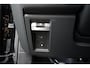 Land Rover Defender 110 2.0 P300e 110 X-Dynamic SE Dealeronderh. / 5 jaar garantie / Trekhaak / Panoramadak / Winterpakket / 20 inch / Stoelventilatie / Black Pack / Luchtvering / Clearsight Smart View