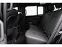 Land Rover Defender 110 2.0 P300e 110 X-Dynamic SE Dealeronderh. / 5 jaar garantie / Trekhaak / Panoramadak / Winterpakket / 20 inch / Stoelventilatie / Black Pack / Luchtvering / Clearsight Smart View